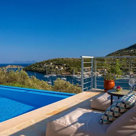 Vila Ktima Aniforeli Luxury *